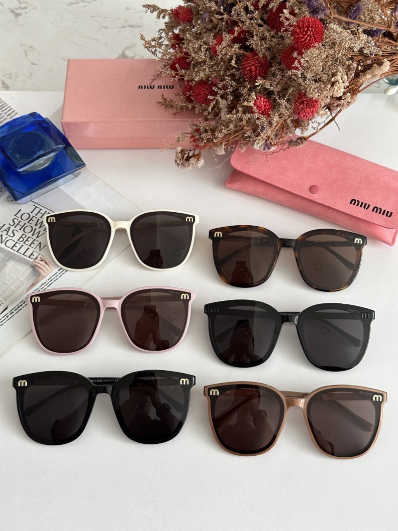 Miu miu Sunglasses